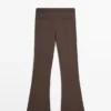 Ausgestellte Hose mit Tasche Ausgestellte Hose mit Tasche
