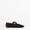 Ballerinas mit gekreuzten Riemen und Schnalle Ballerinas mit gekreuzten Riemen und Schnalle