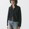 Baumwoll-Cardigan mit hohem Kragen Baumwoll-Cardigan mit hohem Kragen