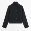Baumwoll-Cardigan mit hohem Kragen Baumwoll-Cardigan mit hohem Kragen