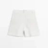 Bermudashorts aus 100 % Leinen mit kurzen Falten Bermudashorts aus 100 % Leinen mit kurzen Falten