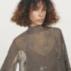 Bestickte, halbtransparente Bluse Bestickte, halbtransparente Bluse