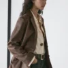 Blazer aus Wildleder mit Reverskragen Blazer aus Wildleder mit Reverskragen