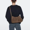 Bucket Bag aus Spaltveloursleder Bucket Bag aus Spaltveloursleder
