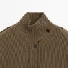 Cardigan aus Wolle mit Knopfdetails Cardigan aus Wolle mit Knopfdetails