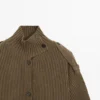 Cardigan aus Wolle mit Knopfdetails Cardigan aus Wolle mit Knopfdetails