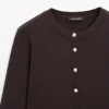 Cardigans mit goldenen Knöpfen Cardigans mit goldenen Knöpfen