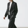 Extrafeiner Zweiknopf-Blazer aus Wolle Extrafeiner Zweiknopf-Blazer aus Wolle