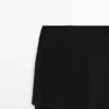 Fließende, kontrastierende Seidenhose Fließende, kontrastierende Seidenhose
