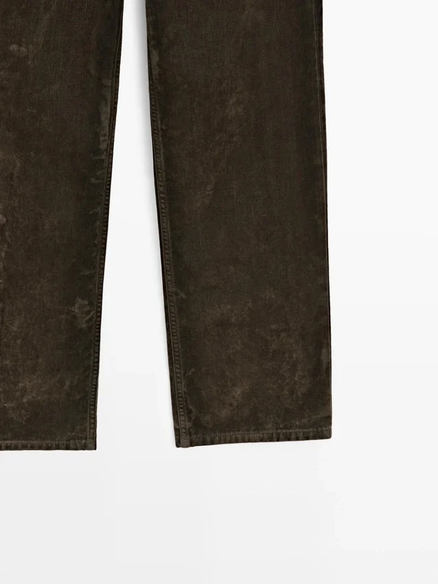 Flock-Jeans mit geradem Bein und niedriger Leibhöhe Flock-Jeans mit geradem Bein und niedriger Leibhöhe