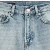 Jeans mit geradem Bein und hoher Taille Jeans mit geradem Bein und hoher Taille