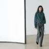 Jeans mit geradem Bein und mittlerer Leibhöhe Jeans mit geradem Bein und mittlerer Leibhöhe