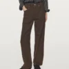 Jeans mit hoher Taille und Balloon-Passform Jeans mit hoher Taille und Balloon-Passform