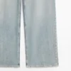 Jeans mit hoher Taille und Barrel-Passform Jeans mit hoher Taille und Barrel-Passform