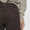 Jeans mit konischer Passform Jeans mit konischer Passform