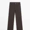 Jeans mit weitem Bein Jeans mit weitem Bein