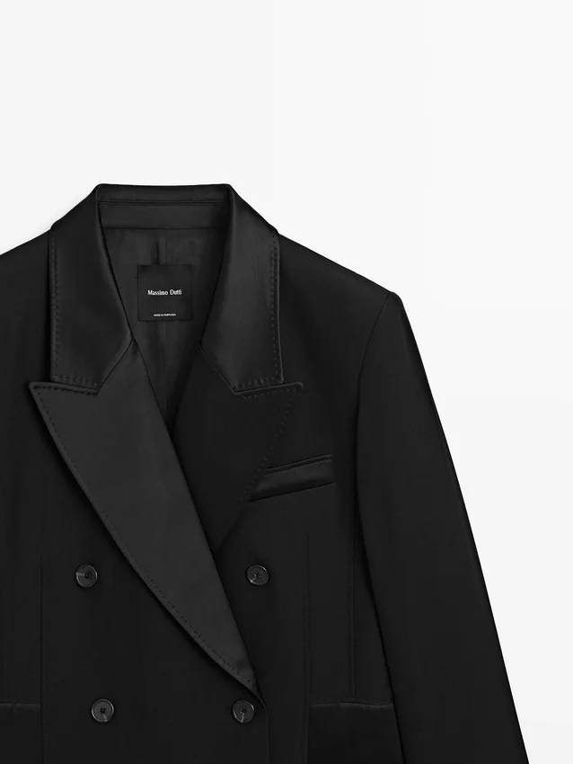 Kleider im Blazer-Stil mit Satin-Details Kleider im Blazer-Stil mit Satin-Details