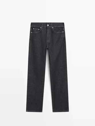 Komfortable Jeans mit geradem Bein und hoher Taille