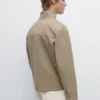 Kurze Jacke mit Taschendetails Kurze Jacke mit Taschendetails