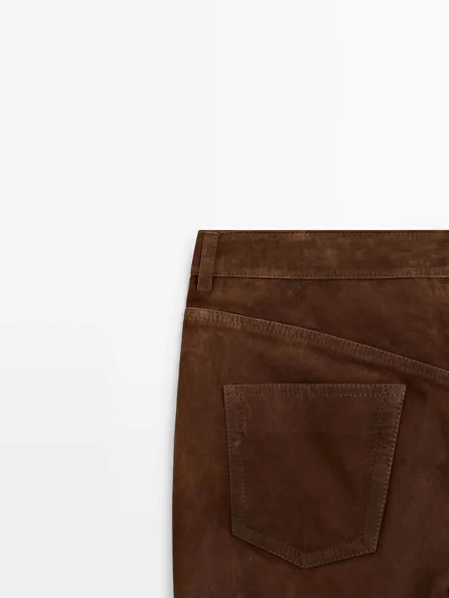 Kurze Wildleder-Hose mit Kordelzug Kurze Wildleder-Hose mit Kordelzug