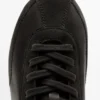 Ledersneaker mit dünner Sohle Ledersneaker mit dünner Sohle