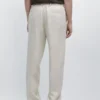 Leichte Leinen-Hose mit Fischgrätenmuster Leichte Leinen-Hose mit Fischgrätenmuster