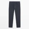 Leichte Slim-Fit-Jeans mit Waschung Leichte Slim-Fit-Jeans mit Waschung
