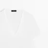 Leinen-T-Shirt mit V-Ausschnitt Leinen-T-Shirt mit V-Ausschnitt