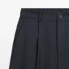 Locker sitzende Hose aus Wollmischung mit Abnähern Locker sitzende Hose aus Wollmischung mit Abnähern