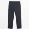 Locker sitzende Hose aus Wollmischung mit Abnähern Locker sitzende Hose aus Wollmischung mit Abnähern