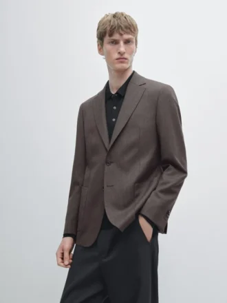 massgeschneiderter woll blazer 2 330x440 - Ma&szlig;geschneiderter Woll-Blazer