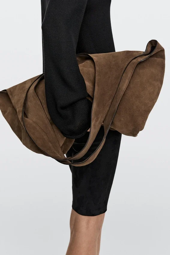 Maxi-Tasche aus Spaltleder Maxi-Tasche aus Spaltleder
