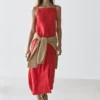 Midi-Kleid aus Leinen mit geradem Ausschnitt