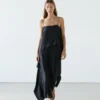 Midi-Kleid mit asymmetrischen Rüschen