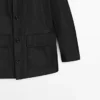 Parka mit Kapuze und Stoffdetails Parka mit Kapuze und Stoffdetails