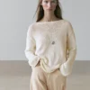 Pullover aus Baumwollmischung mit Cutwork-Muster Pullover aus Baumwollmischung mit Cutwork-Muster