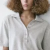 Pullover aus Baumwollstrick mit Poloshirt-Ausschnitt Pullover aus Baumwollstrick mit Poloshirt-Ausschnitt