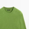 Pullover aus Wollmischung mit Rundhalsausschnitt Pullover aus Wollmischung mit Rundhalsausschnitt
