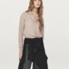 Pullover aus Wollstrick mit Poloshirt-Ausschnitt Pullover aus Wollstrick mit Poloshirt-Ausschnitt