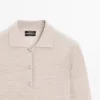 Pullover aus Wollstrick mit Poloshirt-Ausschnitt Pullover aus Wollstrick mit Poloshirt-Ausschnitt
