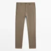 Slim-Fit-Hose mit feiner Struktur Slim-Fit-Hose mit feiner Struktur