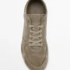 Sneaker aus Kontrastleder Sneaker aus Kontrastleder