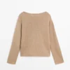 Strickpullover aus Baumwolle und Leinen mit Taschendetail Strickpullover aus Baumwolle und Leinen mit Taschendetail