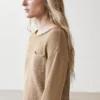 Strickpullover aus Baumwolle und Leinen mit Taschendetail Strickpullover aus Baumwolle und Leinen mit Taschendetail