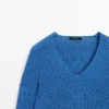 Strickpullover aus Baumwollmischung mit V-Ausschnitt Strickpullover aus Baumwollmischung mit V-Ausschnitt