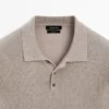 Strickpullover aus Leinen mit Polokragen Strickpullover aus Leinen mit Polokragen