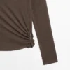 T-Shirt mit Trichterkragen T-Shirt mit Trichterkragen