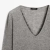 T-Shirt mit V-Ausschnitt und Spitzendetail T-Shirt mit V-Ausschnitt und Spitzendetail