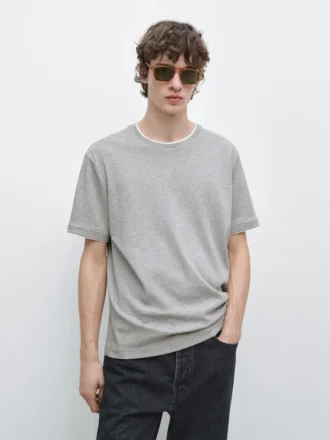 T-Shirts aus 100 % Baumwolle mit kontrastierendem Detail