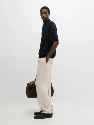 Total Look-Leinenhose mit Taillendetail